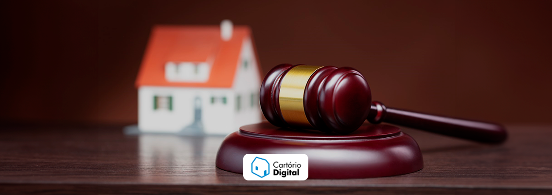 Entenda o que é averbação de penhora, sua finalidade e como consultar a matrícula do imóvel online com segurança.